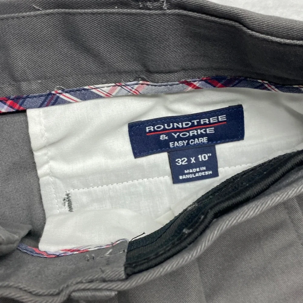 Roundtree & Yorke Mens  Cotton Pleated Shorts Expander Waistband 32 x 10‎ NWT
